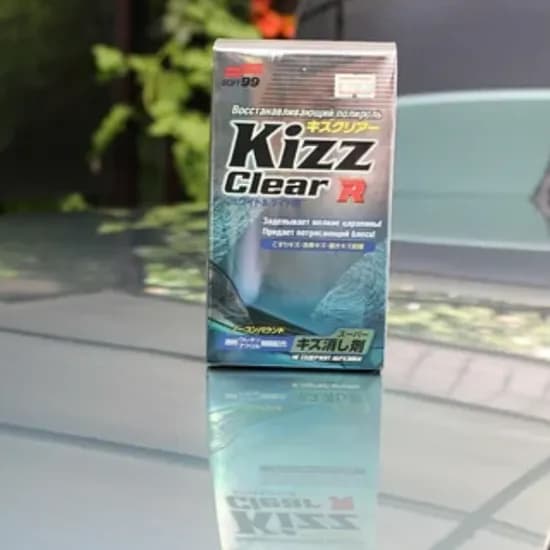 SOFT99 Kizz Clear Cera Liquida para Autos Claros