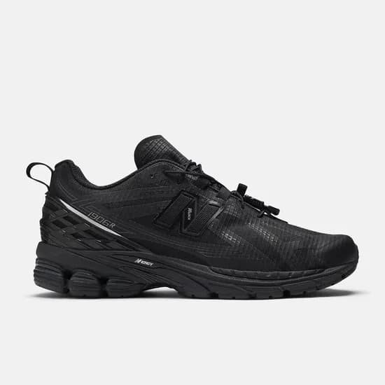 Calzado New Balance 1906R Negro