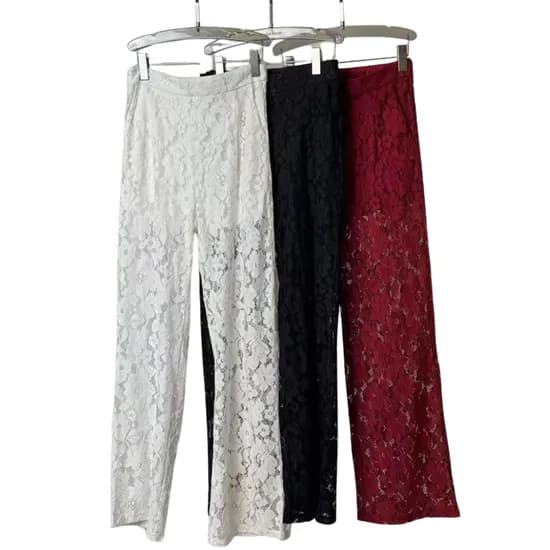 Calça Renda