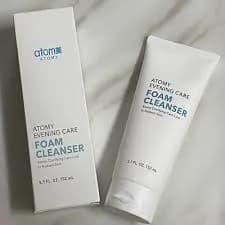 Atom Cosmeticos Foam Cleanser 150ML Limpiador Facial Plastico Blanco