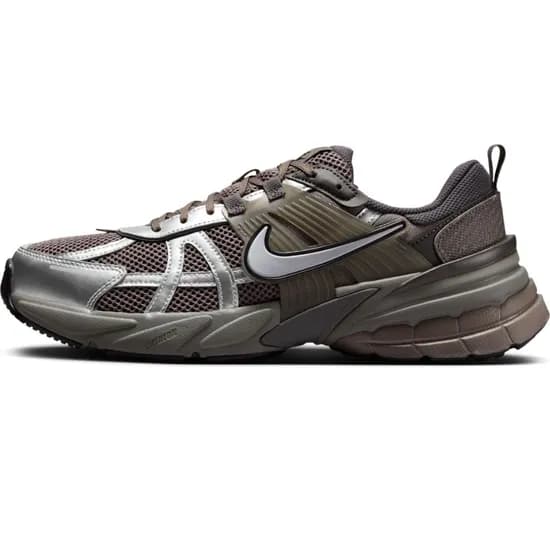 Calzado Nike V2K Run Y2K