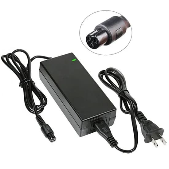Carregador para Hoverboard com Cabo de Energia Bivolt - Universal