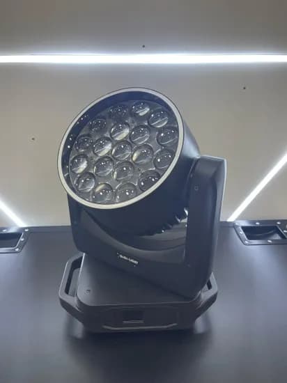 Moving Digi Light 19X15 Bee Eye Mac Aura c/Zoom